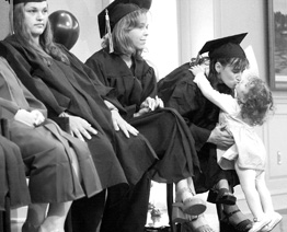 04May Grad photoweb2 04May Grad photoweb2